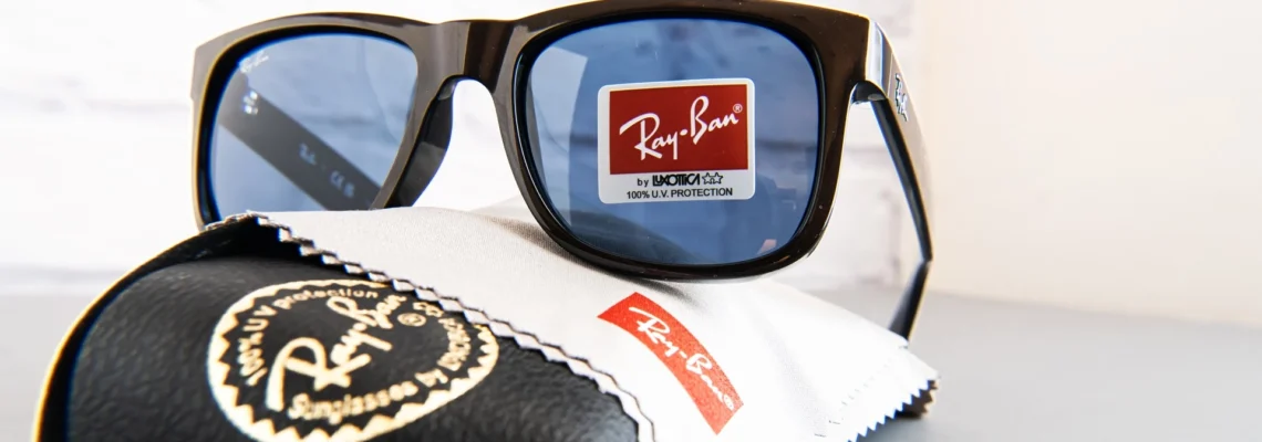 lunettes-ray-ban-comment-reconnaitre-une-bonne-qualite-optique-sur-des-verres-de-soleil